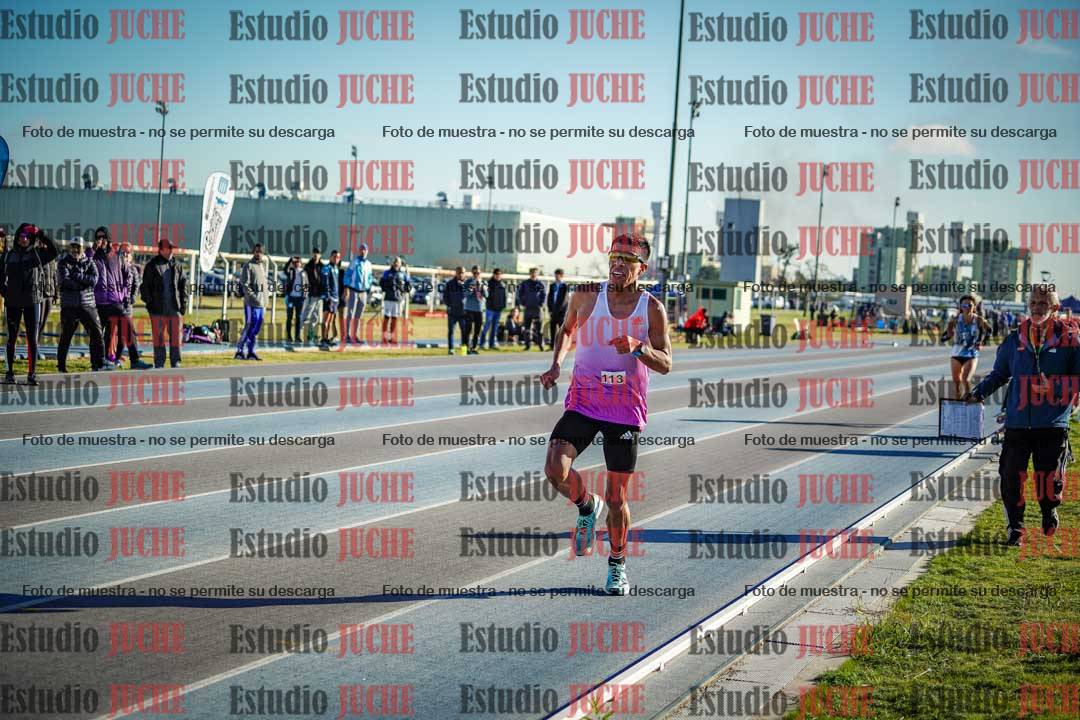 Fotos del desafío de la hora y 20km de mujeres y varones