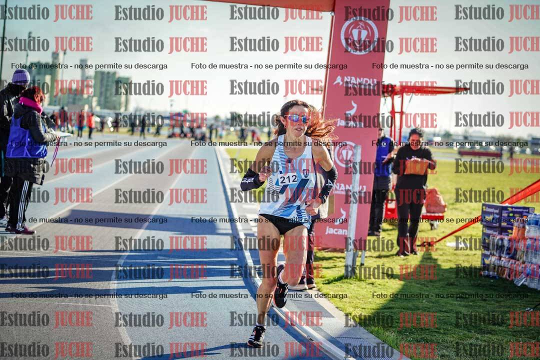 Fotos del desafío de la hora y 20km de mujeres y varones