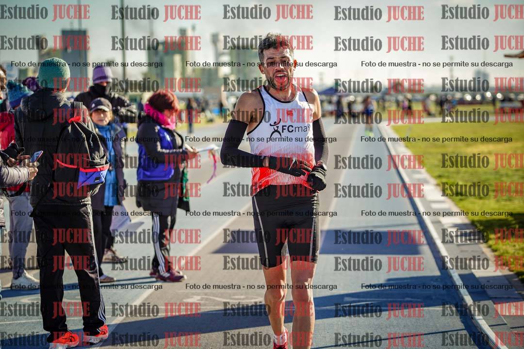 Fotos del desafío de la hora y 20km de mujeres y varones