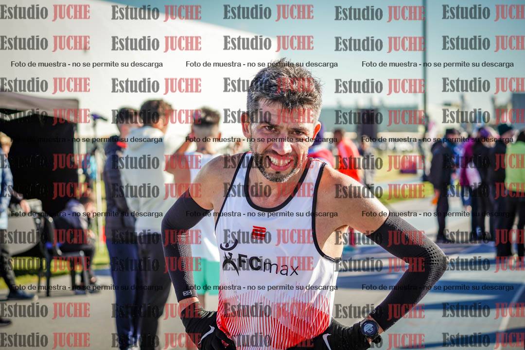 Fotos del desafío de la hora y 20km de mujeres y varones