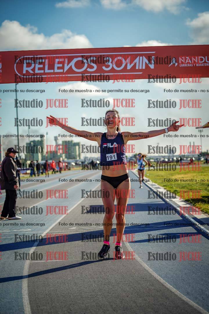 Fotos del desafío de la hora y 20km de mujeres y varones