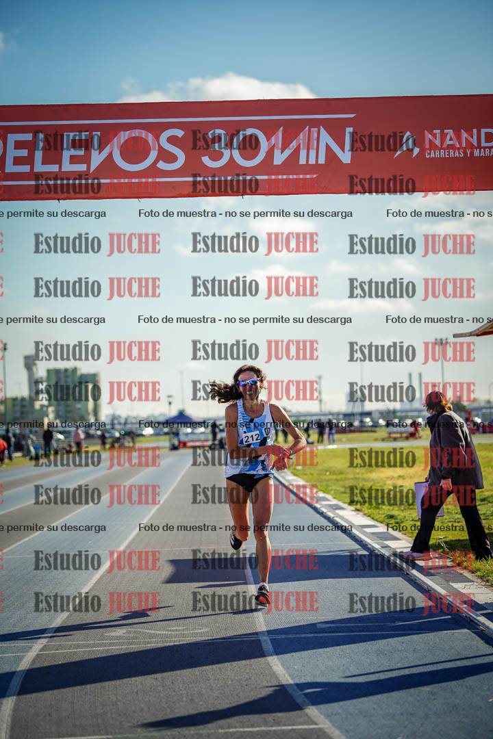 Fotos del desafío de la hora y 20km de mujeres y varones