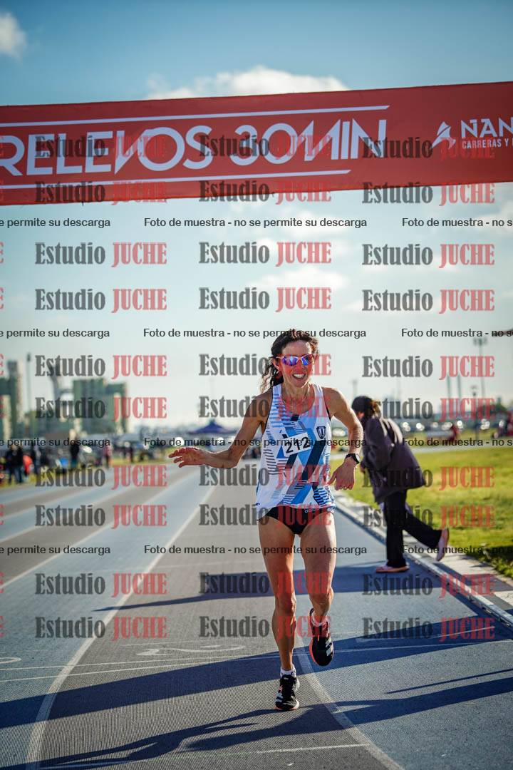 Fotos del desafío de la hora y 20km de mujeres y varones