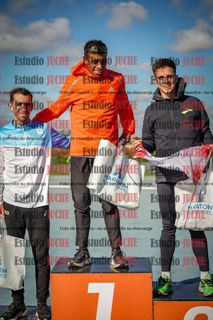 Fotos de algunos podios y extras del evento
