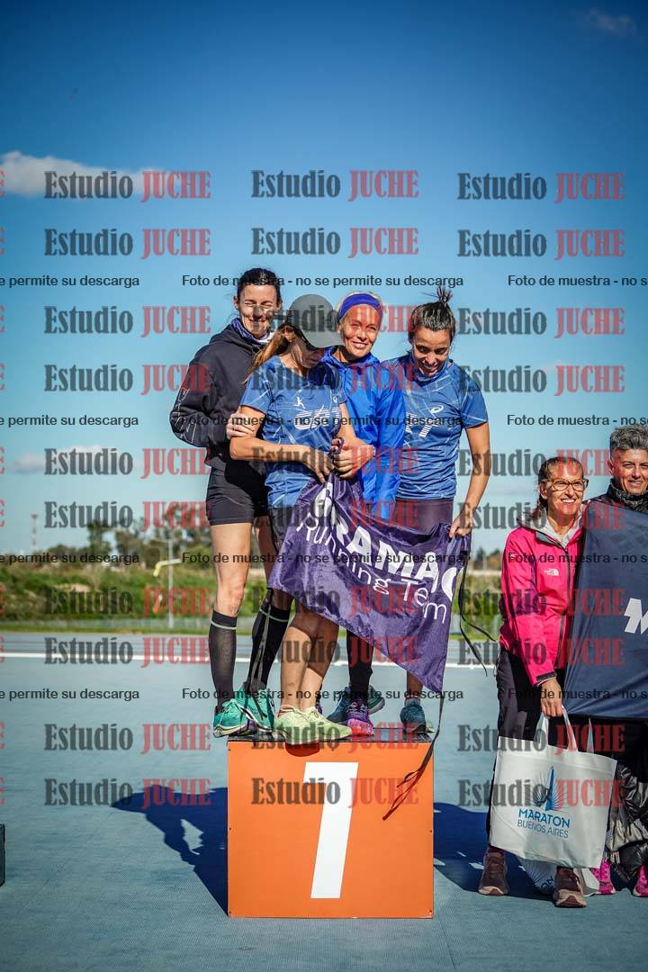Fotos de algunos podios y extras del evento