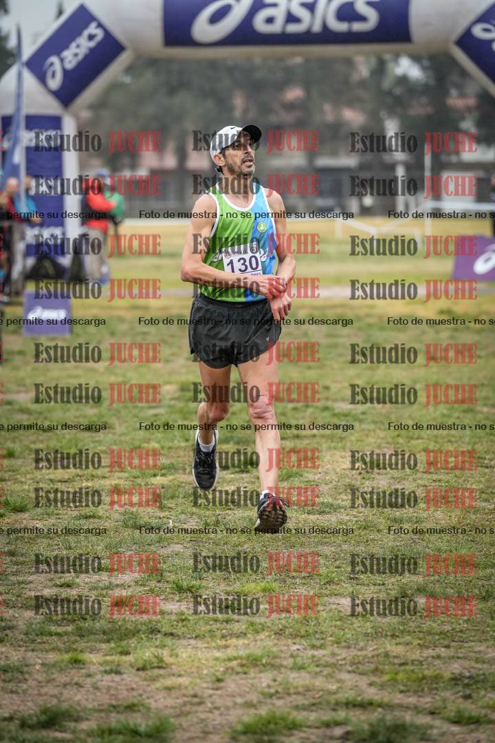 Fotos de la llegada del cross de 4000 m - mujeres y varones