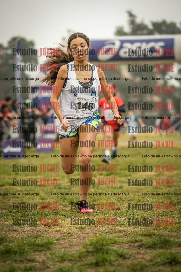 Fotos de la llegada del cross de 1000 m