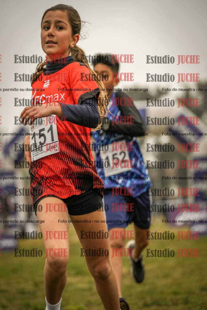 Fotos de la llegada del cross de 1000 m