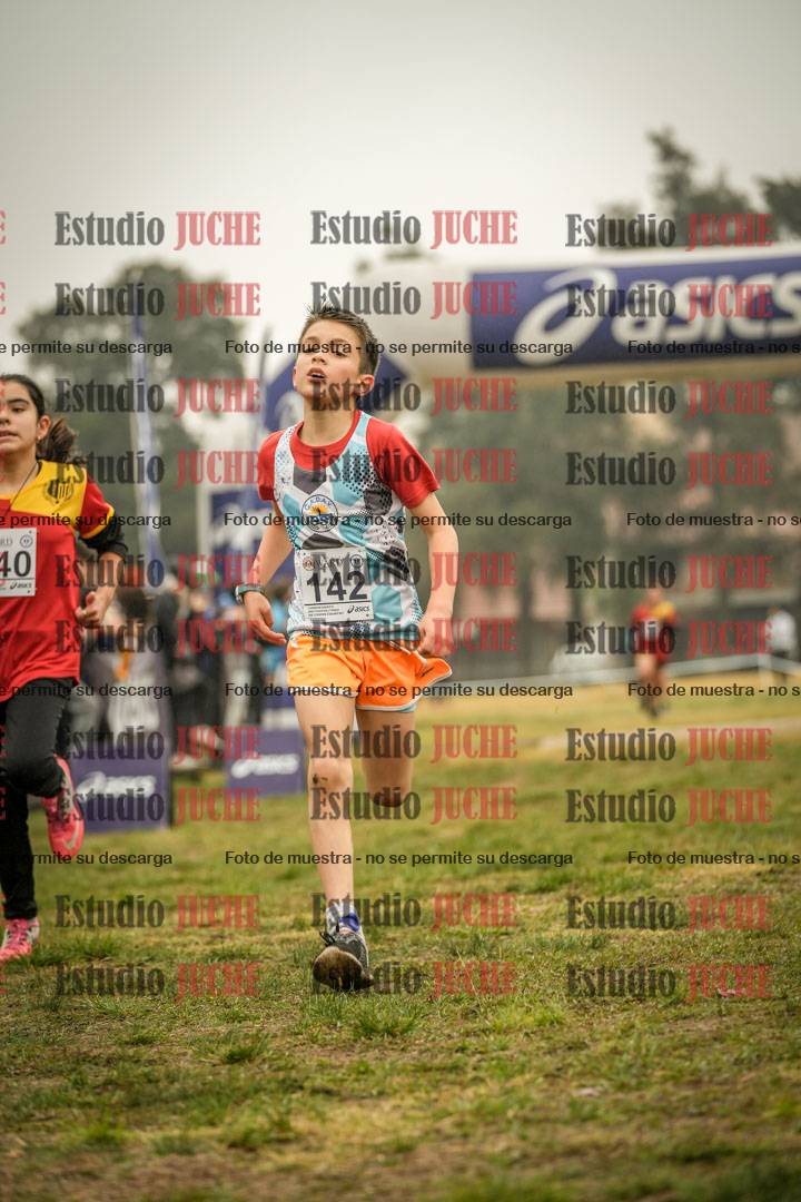 Fotos de la llegada del cross de 1000 m