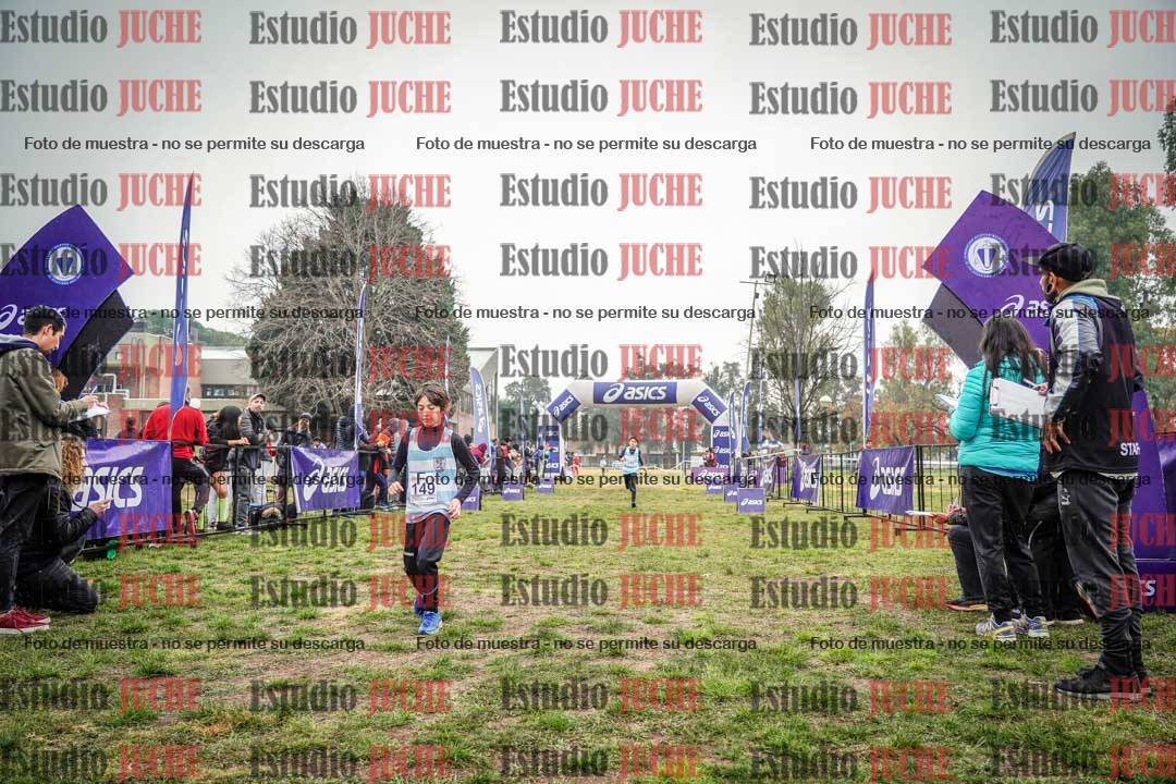 Fotos de la llegada del cross de 1000 m