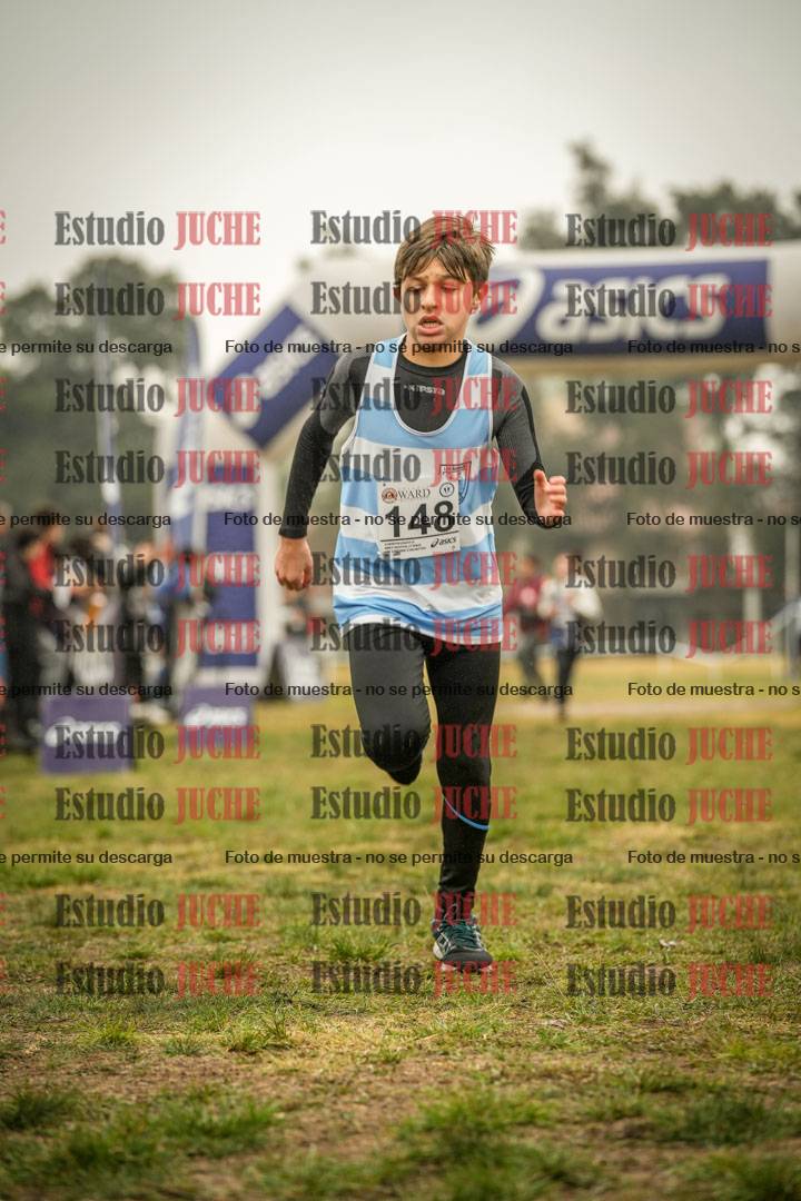 Fotos de la llegada del cross de 1000 m