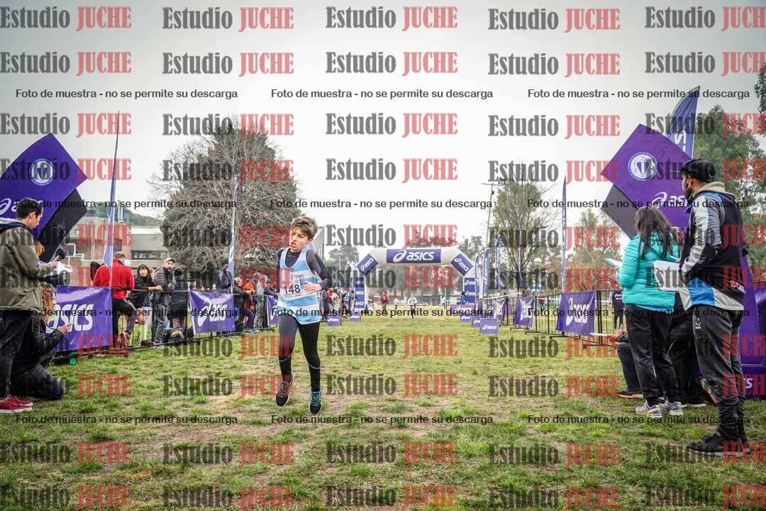 Fotos de la llegada del cross de 1000 m