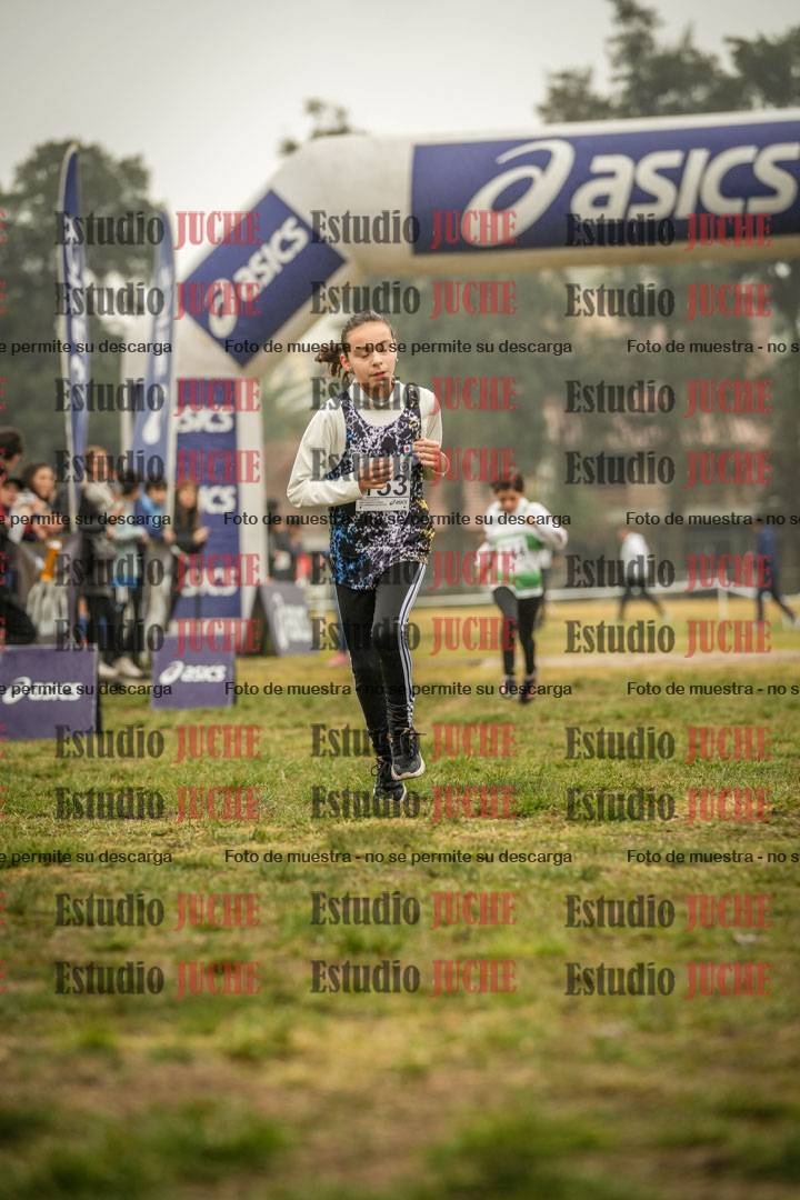 Fotos de la llegada del cross de 1000 m