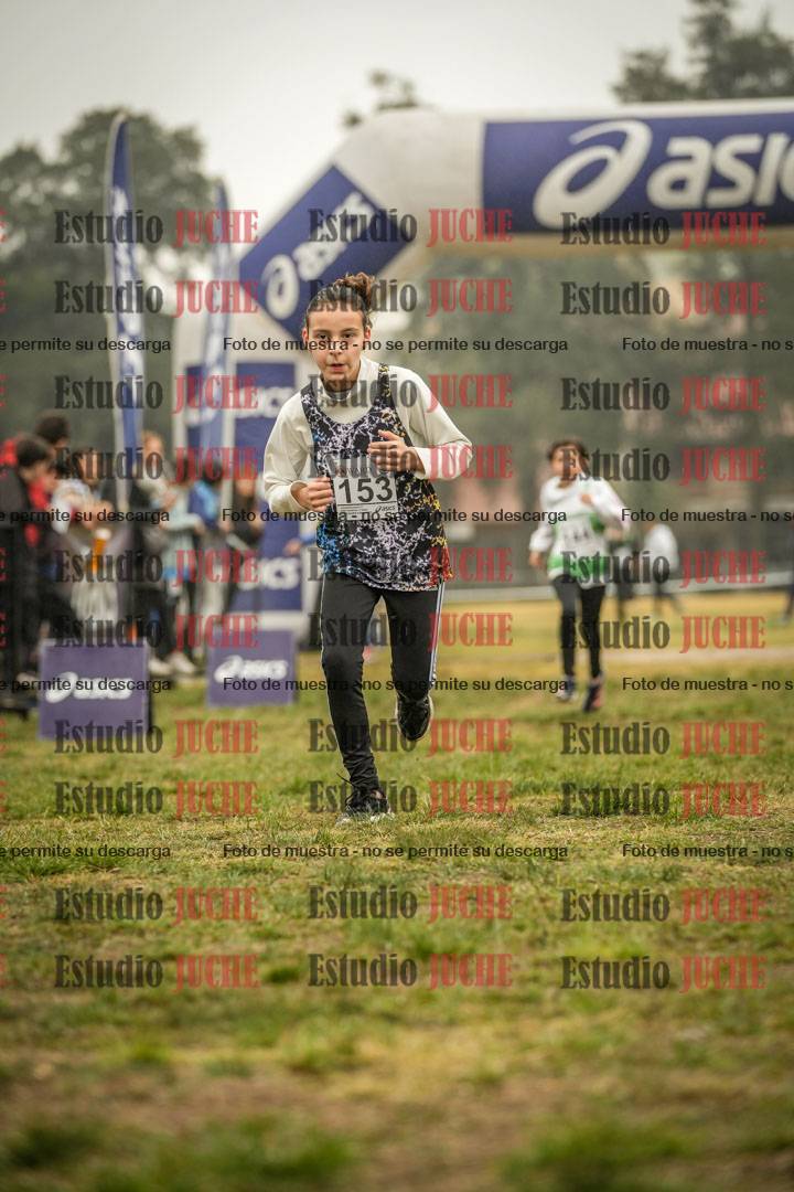 Fotos de la llegada del cross de 1000 m
