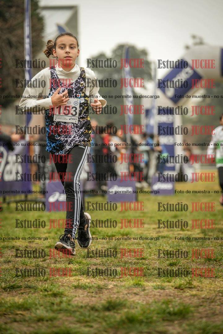 Fotos de la llegada del cross de 1000 m