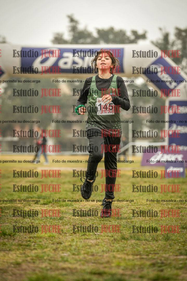 Fotos de la llegada del cross de 1000 m