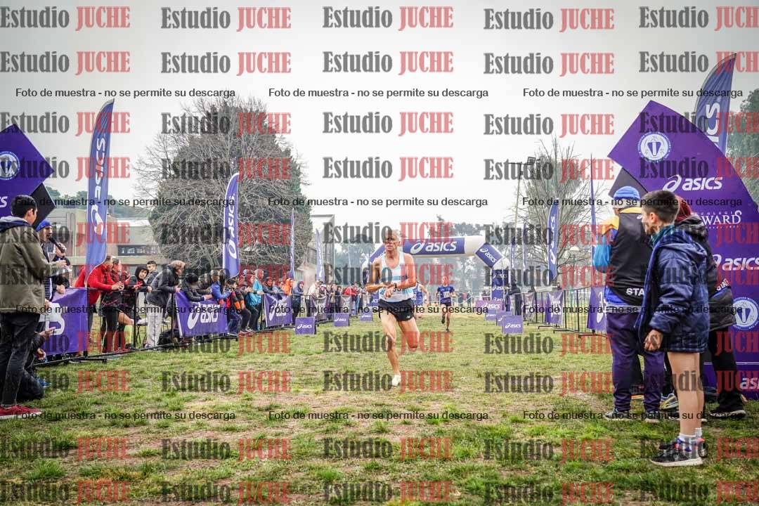 Fotos de la llegada del cross de 1500 m