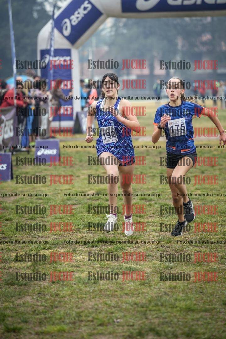 Fotos de la llegada del cross de 1500 m