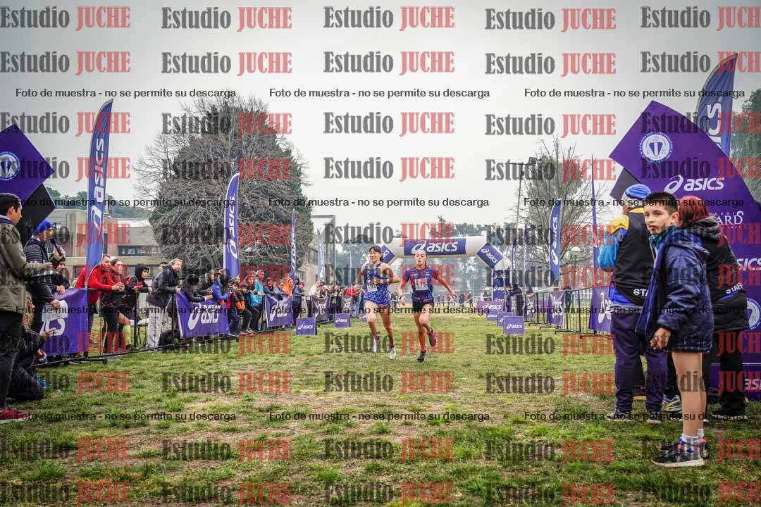 Fotos de la llegada del cross de 1500 m