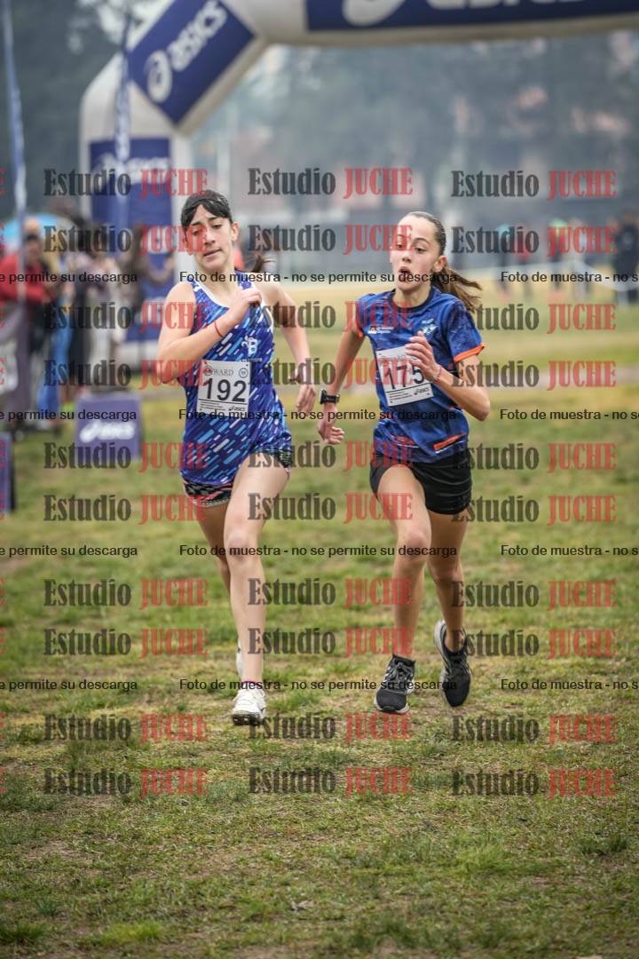 Fotos de la llegada del cross de 1500 m