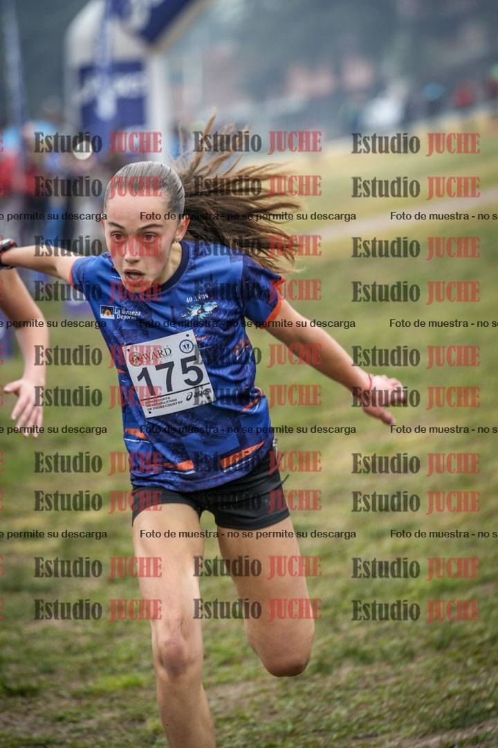 Fotos de la llegada del cross de 1500 m