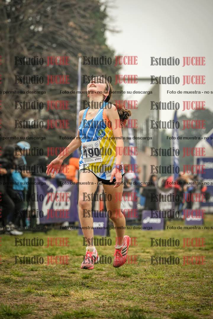 Fotos de la llegada del cross de 1500 m