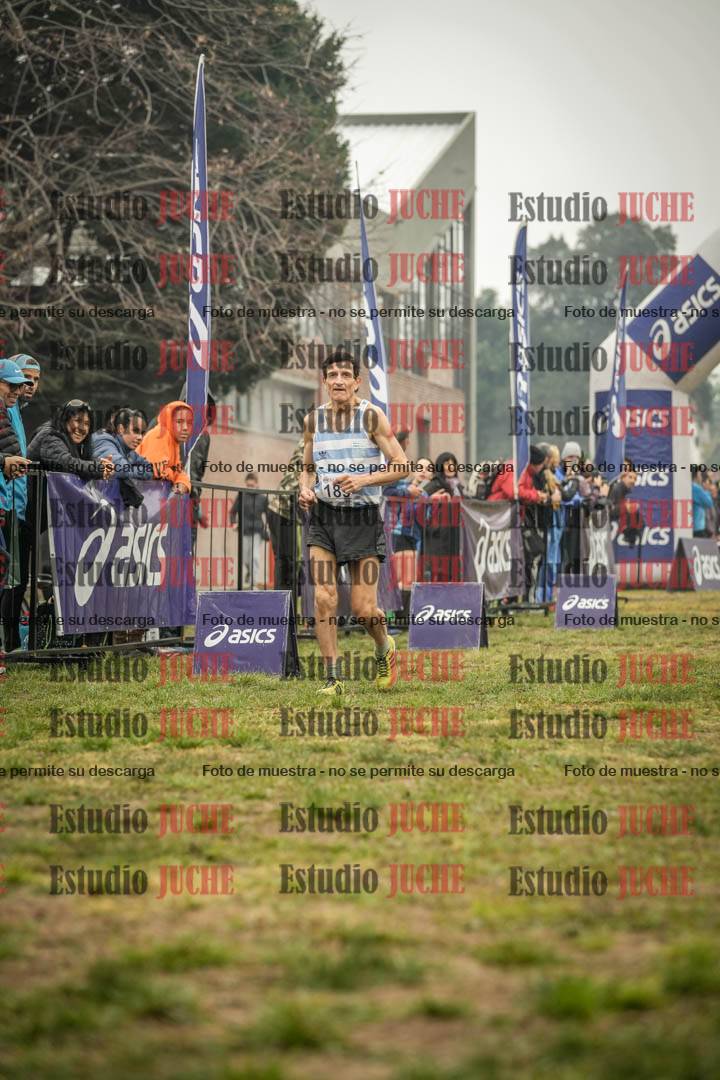 Fotos de la llegada del cross de 1500 m