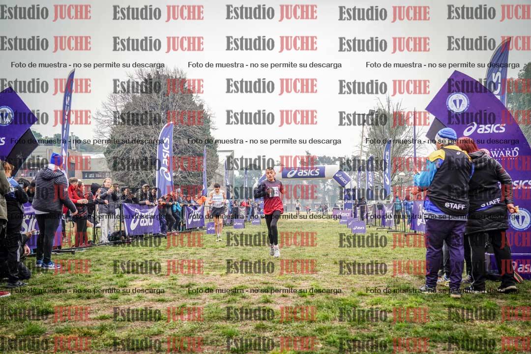 Fotos de la llegada del cross de 1500 m
