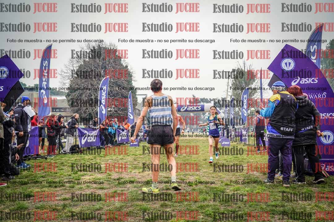 Fotos de la llegada del cross de 1500 m