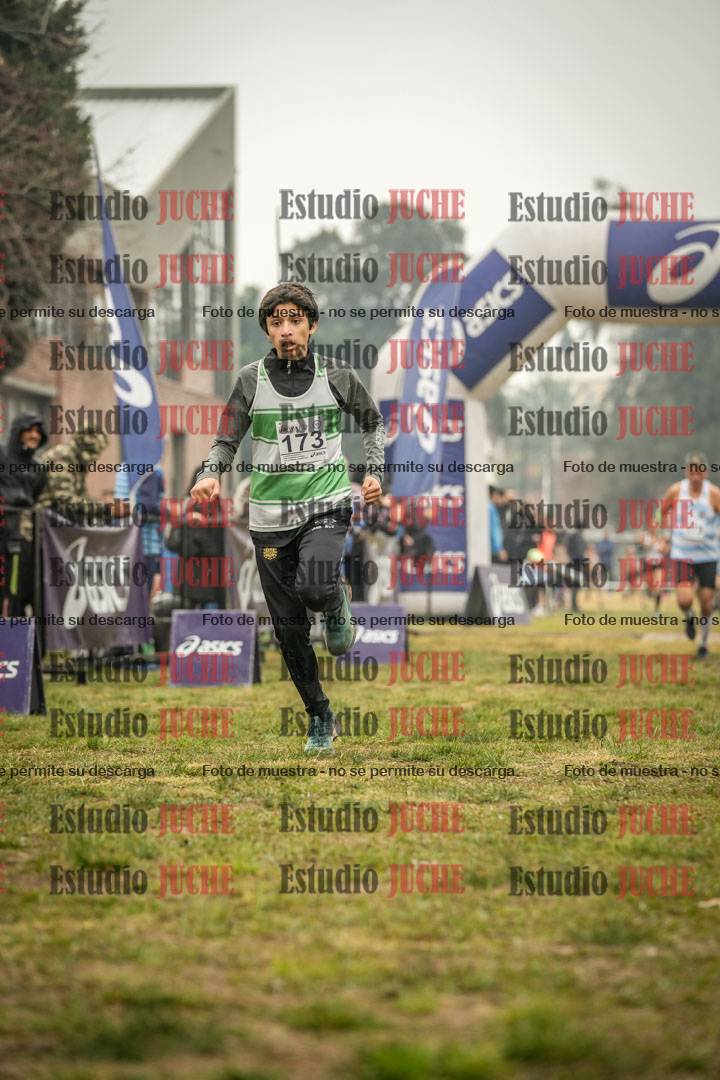 Fotos de la llegada del cross de 1500 m