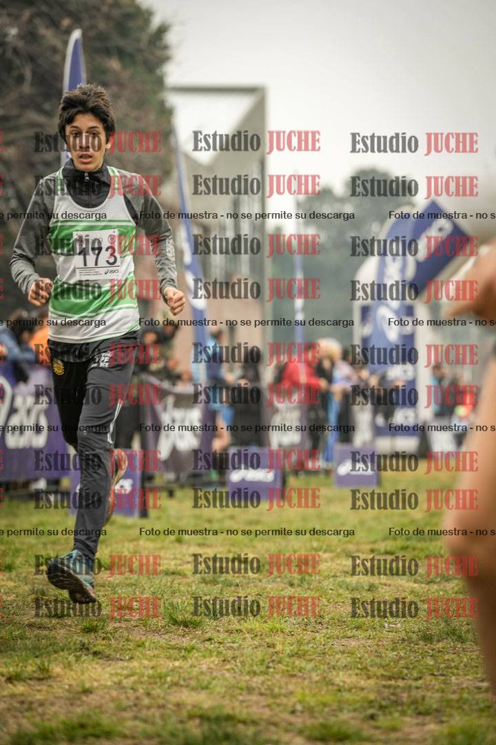 Fotos de la llegada del cross de 1500 m