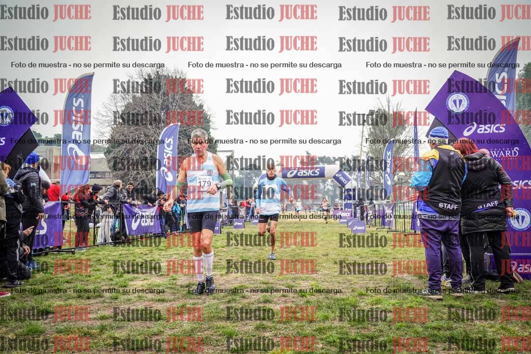 Fotos de la llegada del cross de 1500 m