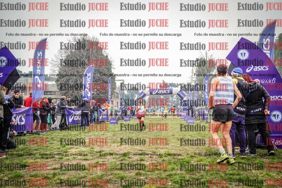 Fotos de la llegada del cross de 1500 m