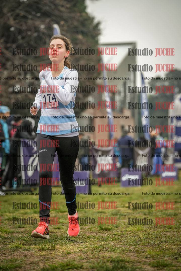 Fotos de la llegada del cross de 1500 m