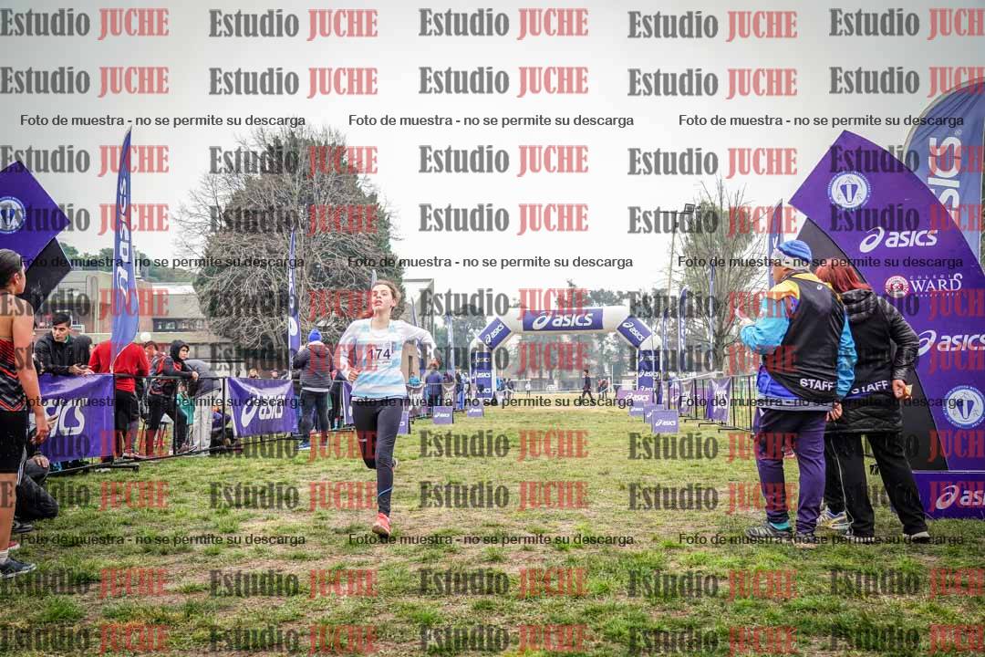 Fotos de la llegada del cross de 1500 m