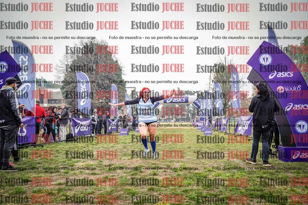 Fotos de la llegada del cross de 1500 m