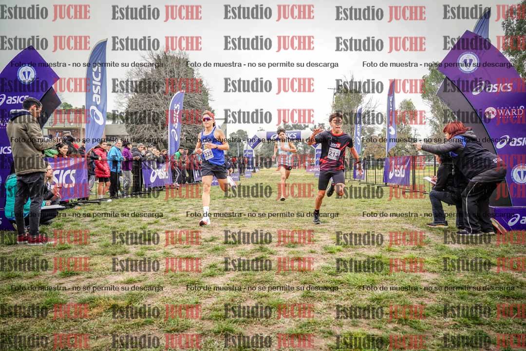 Fotos de la llegada del cross de 3000 m
