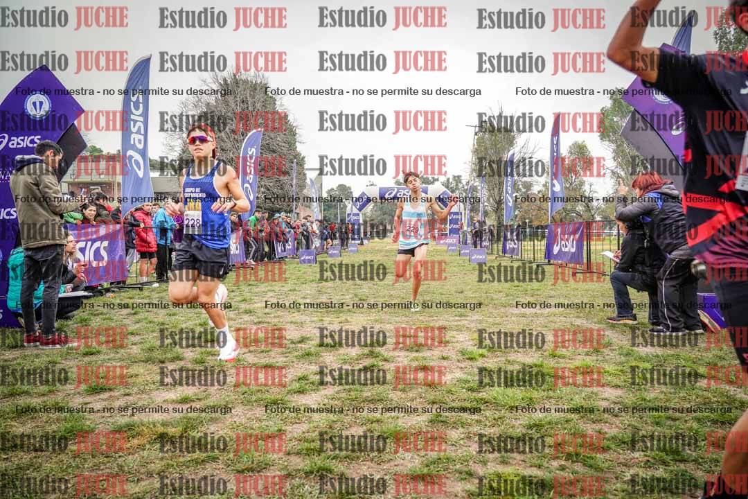 Fotos de la llegada del cross de 3000 m