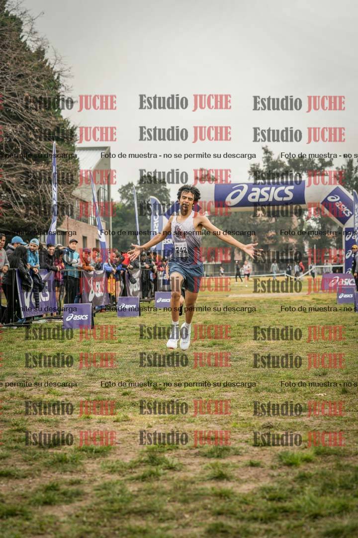 Fotos de la llegada del cross de 3000 m