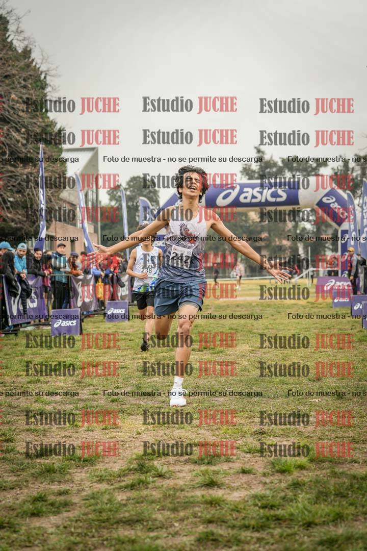 Fotos de la llegada del cross de 3000 m
