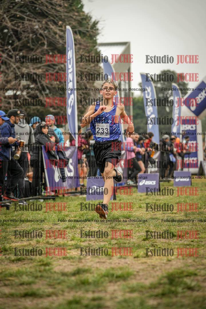 Fotos de la llegada del cross de 3000 m
