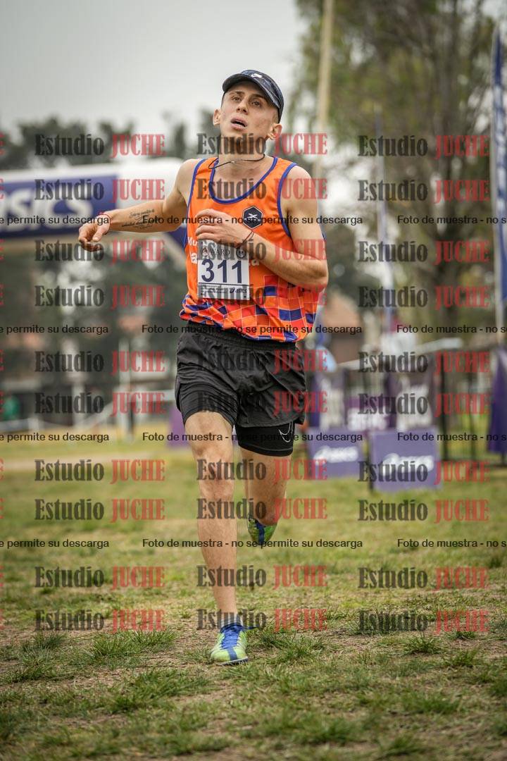 Fotos de la llegada del cross de 8000 m