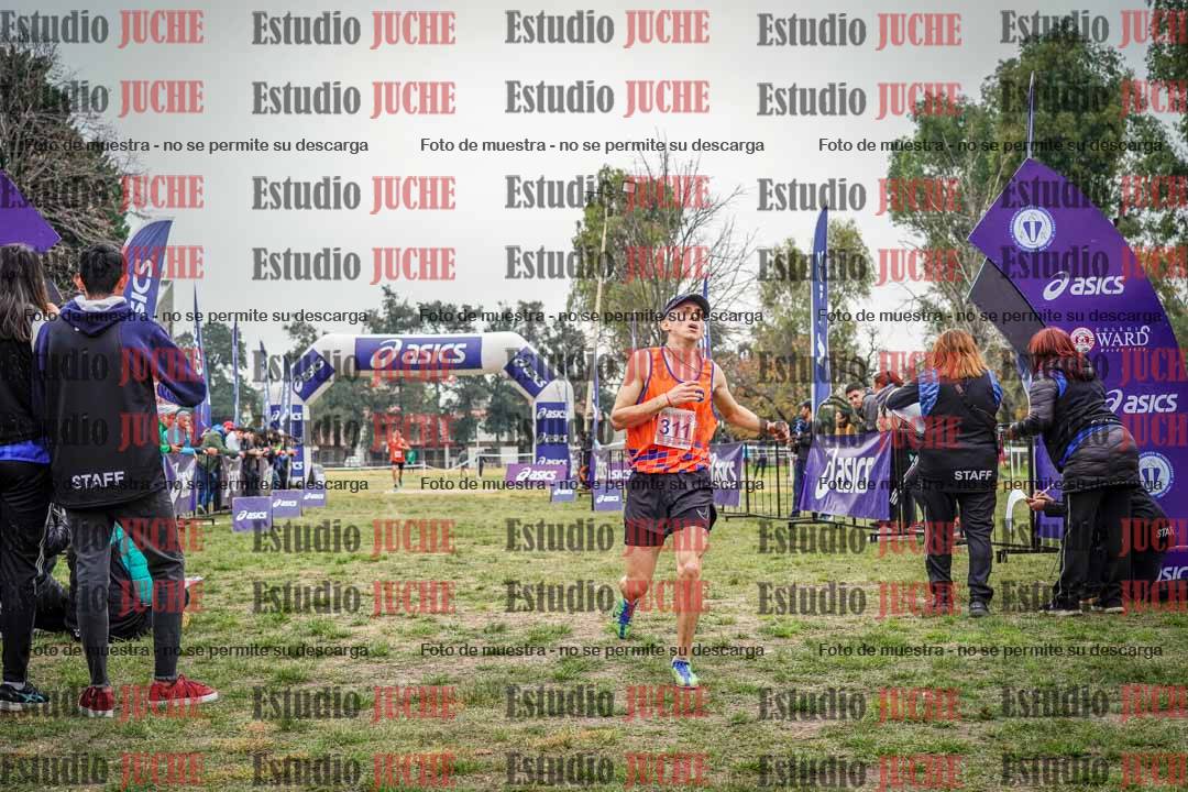 Fotos de la llegada del cross de 8000 m