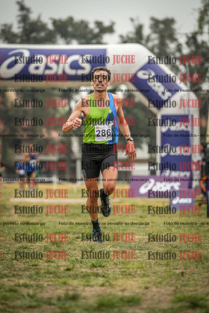 Fotos de la llegada del cross de 8000 m