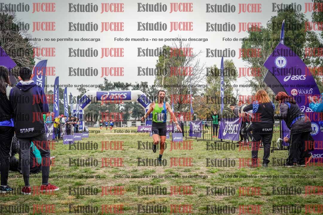 Fotos de la llegada del cross de 8000 m