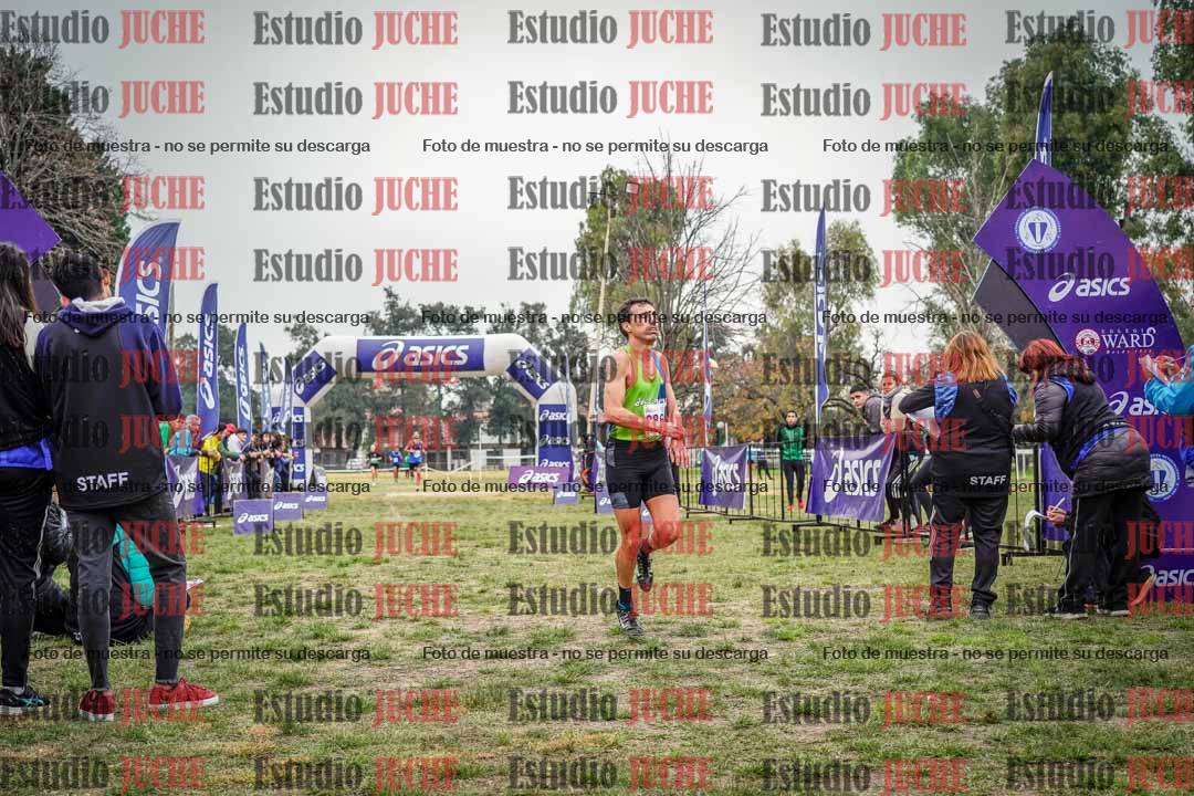 Fotos de la llegada del cross de 8000 m