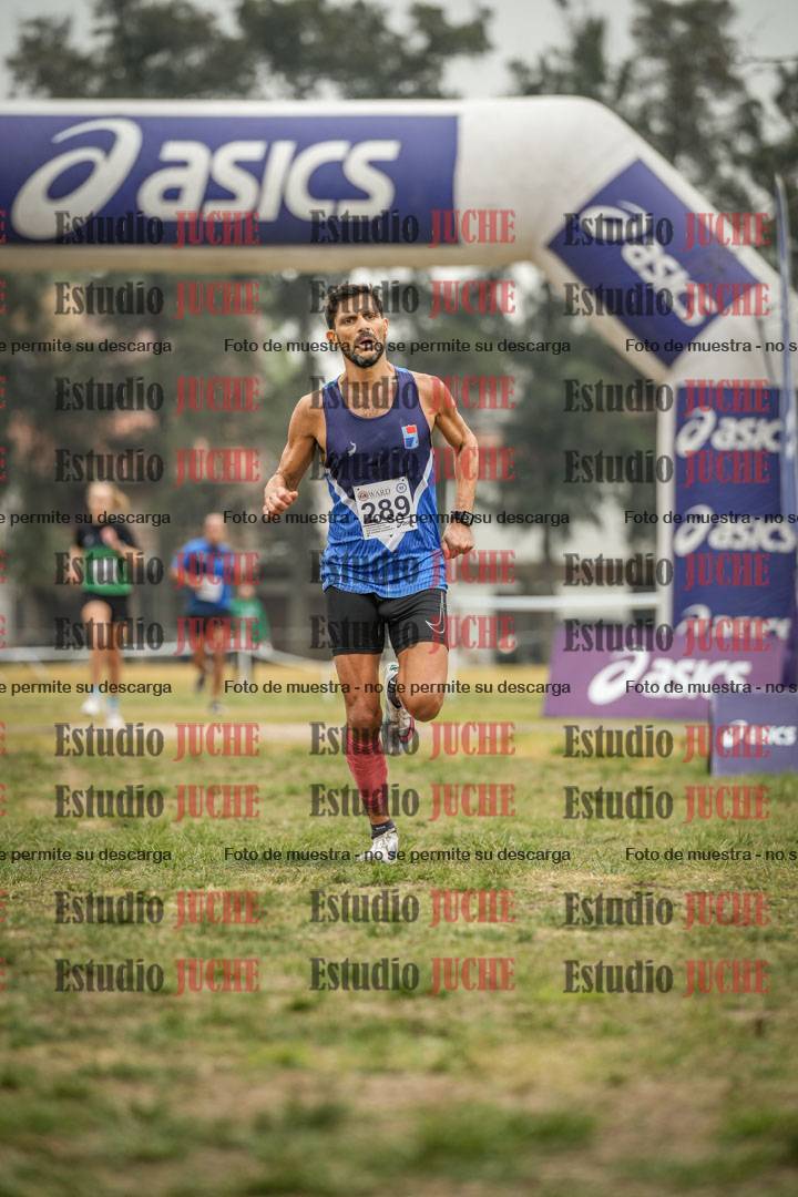 Fotos de la llegada del cross de 8000 m