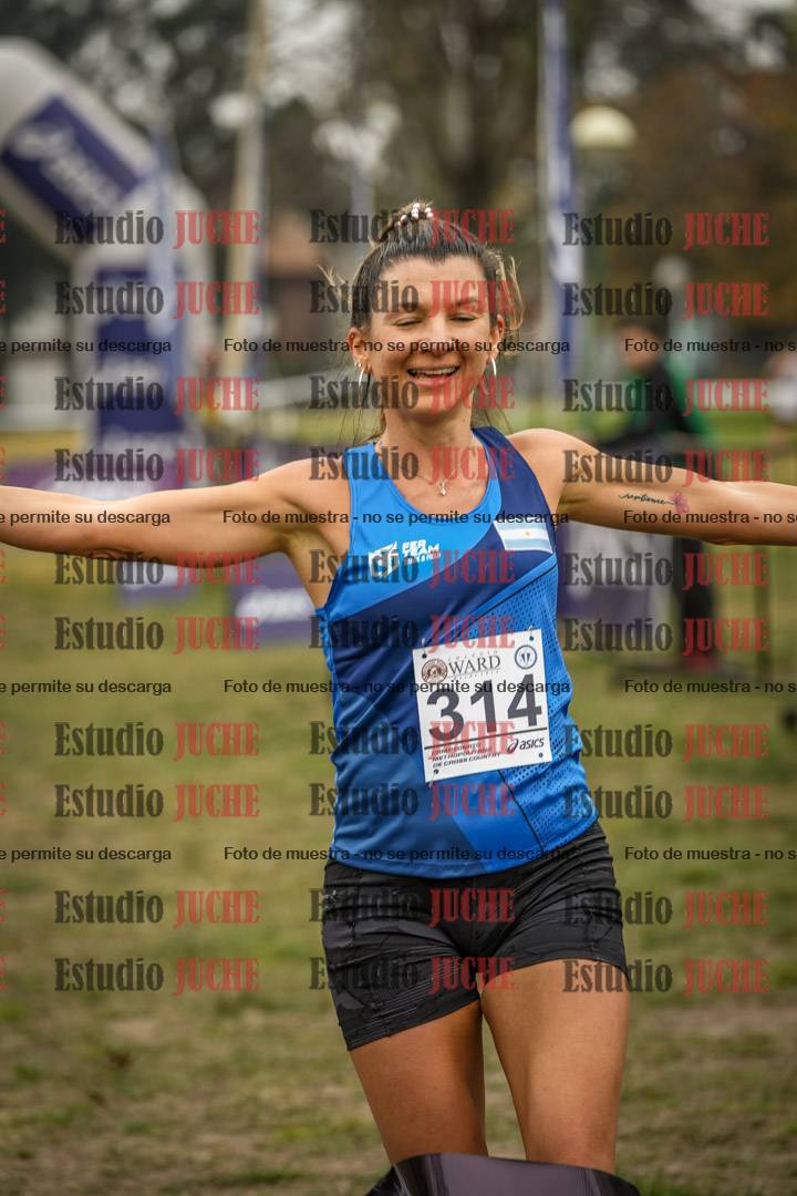 Fotos de la llegada del cross de 8000 m