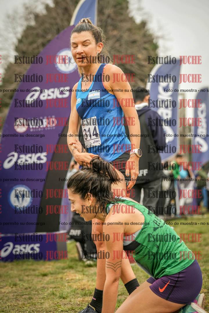 Fotos de la llegada del cross de 8000 m
