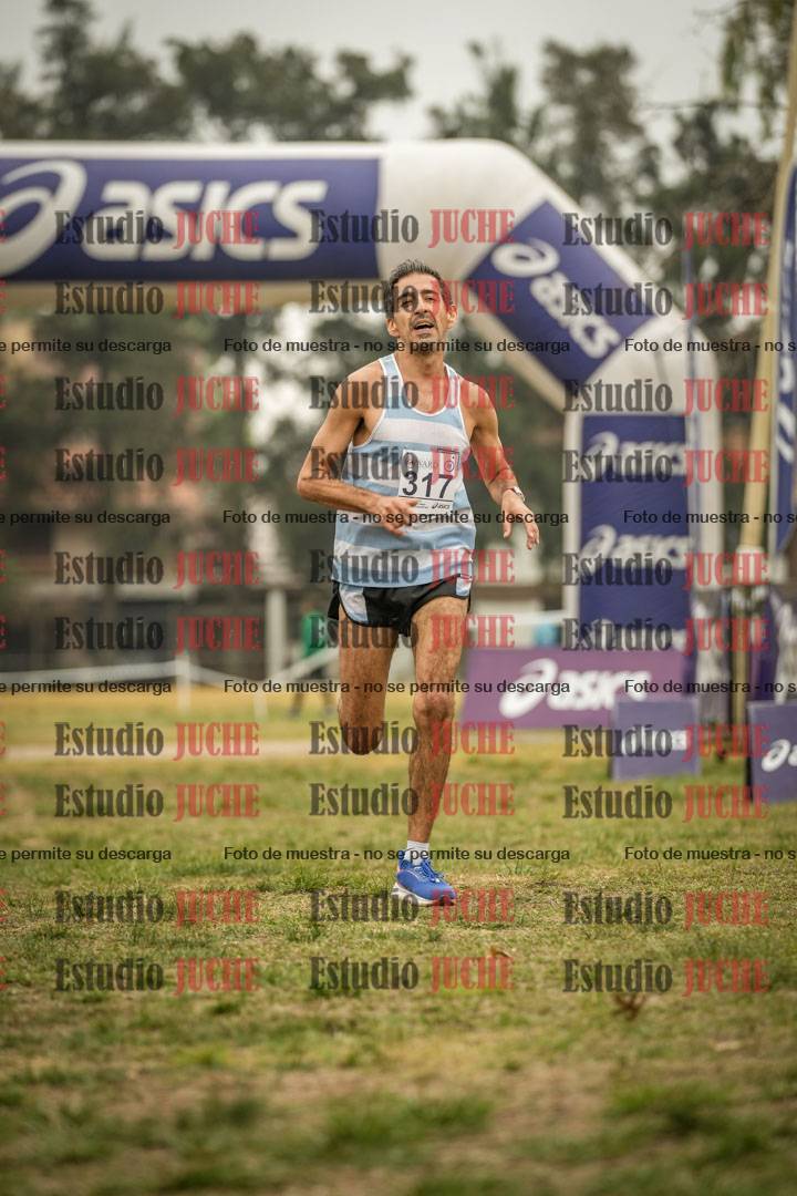 Fotos de la llegada del cross de 8000 m